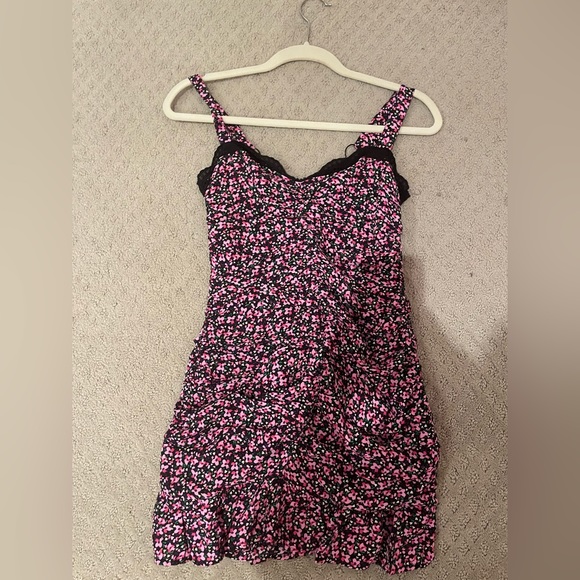 Floral Mini Dress In Pink/Black- SKY TO MOON - Picture 3 of 9